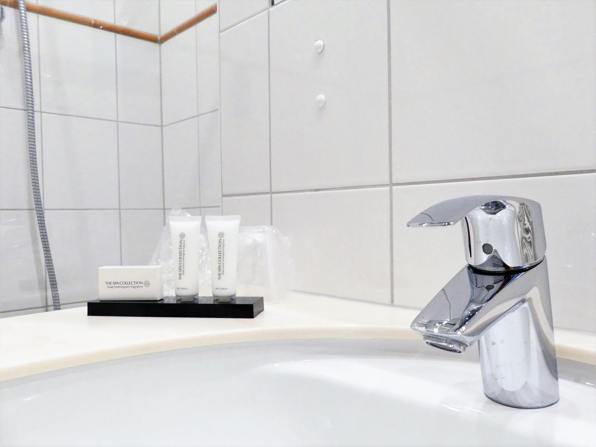 The Ascot Hotel Кельн Екстер'єр фото